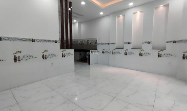 Nhà mới ở ngay p. Linh Đông DTSD 54m  xe tải đỗ cửa Gần Kha Vạn Cân