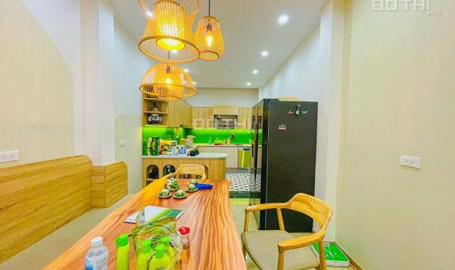 Hiếm, nhà 5 tầng khu phân lô Nghĩa Đô, Cầu Giấy. 46m2, 8.5 tỷ. Full nội thất ở ngay, oto đỗ cửa