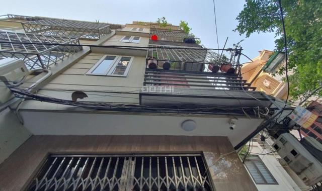 Chính chủ cần bán nhà ngõ 250 Tân Mai lô góc gần sân bóng 47m2 6 phòng ngủ 5 tầng