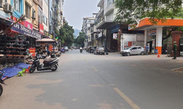 Bán nhà mặt phố Cầu Giấy - 08 tầng thang máy - 2 thoáng - kinh doanh tốt