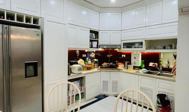 Bán nhà mặt ngõ 41 Thái Hà Đống Đa ô tô 60m 4 tầng giá chỉ 10 tỷ 2.