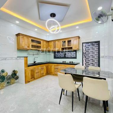 Bán nhà HXH 8m CMT8 P13 Q10. Gần CLB Lan Anh