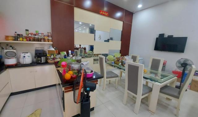 HXH ngay Đầm Sen 218m2 10x21m nở hậu 4 tầng 5PN hiện đại, ở vừa kinh doanh, 20.5 tỷ TL