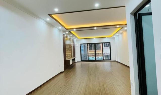 Bán nhà Nam Dư, 50m2 x 5T x 6,5 tỷ, MT 4.5m, ô tô vào nhà - lô góc