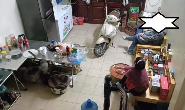 Giảm 200tr cần bán gấp nhà phân lô phố Trần Quốc Hoàn 40m2, 4T, kinh doanh, ô tô tránh đỗ ngày đêm
