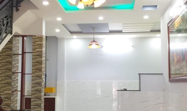 Góc hai mặt hẻm xe hơi - Lã Xuân Oai - Quận 9 - 2 tầng - ngang khủng 5.5m - 75m2 - 3.65 tỷ