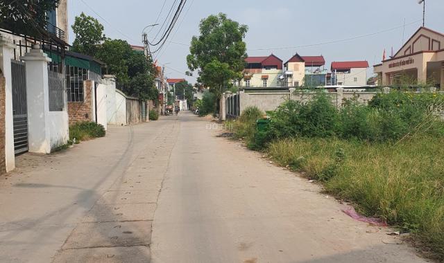 Chính chủ bán đất Quang Minh, Mê Linh, DT 88,6m2, MT 4,93m. 2 mặt thoáng cạnh nhà văn hóa