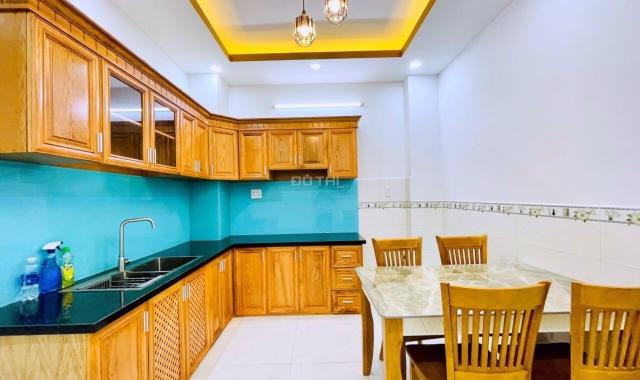 Nhà mới đẹp, 50m2, hẻm xe hơi, tặng nội thất