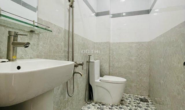 Nhà mới đẹp, 50m2, hẻm xe hơi, tặng nội thất