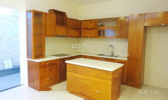 Cho thuê villa Saigon Pearl MT đường D5, 1 hầm, 3 tầng, DT 7x21m, làm văn phòng