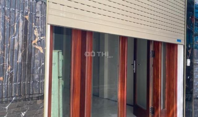 Nhà đẹp phố Nguyễn Văn Cừ, chủ cần bán chào giá mới