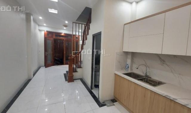Nhà đẹp phố Nguyễn Văn Cừ, chủ cần bán chào giá mới