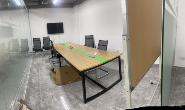 Cho thuê văn phòng Nguyễn Xiển, 130 m2/tầng, sàn thông, giá chỉ 16 tr/tháng