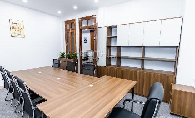 Cho thuê văn phòng 25m2 vuông full nội thất giá trọn gói tại hồ Linh Đàm