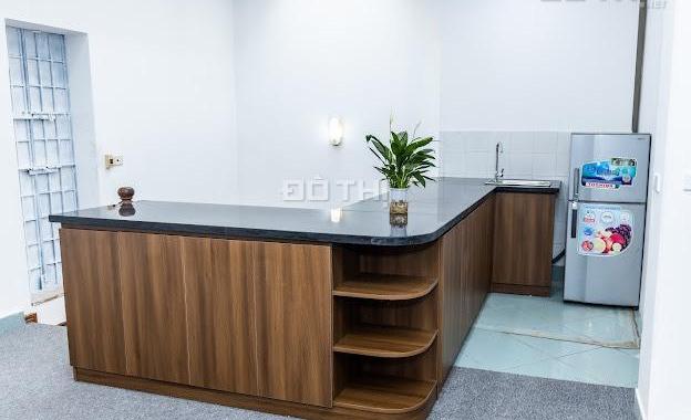 Cho thuê văn phòng 25m2 vuông full nội thất giá trọn gói tại hồ Linh Đàm