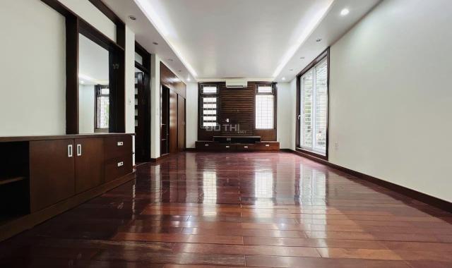 Bán biệt thự KĐT Văn Quán Hà Đông 220m2 mặt tiền 10m, gần hồ vị trí đẹp sân vườn 33.5 tỷ