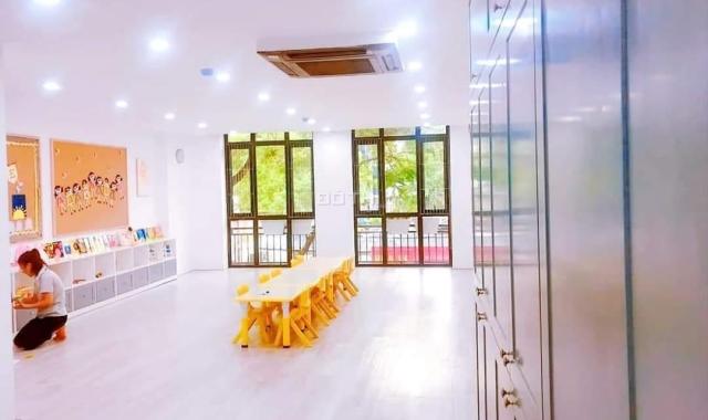 Bán Gấp Siêu Phẩm Nhà Mặt Phố Đốc Ngữ Ba Đình DT 120m2 7T MT 6m giá 58tỷ