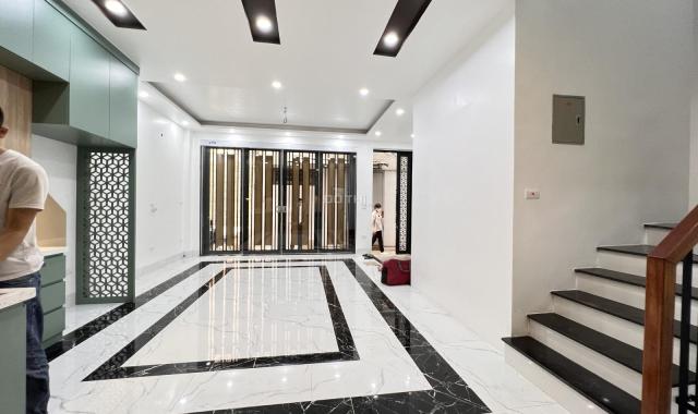 Khách sạn 4 sao gần Hồ Tây 55m2 5 tầng thang máy, mới cực đẹp thiết kế đỉnh Âu Cơ Tây Hồ