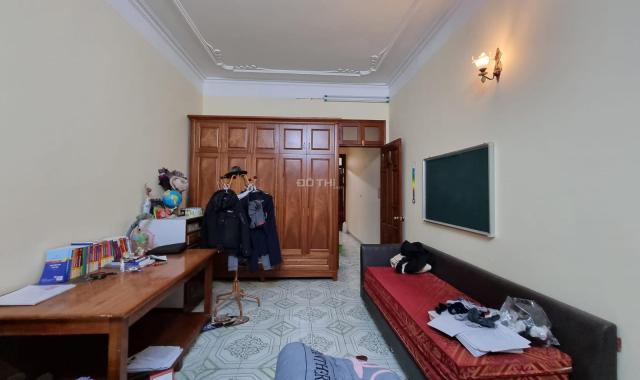 Bán nhà phân lô Văn Cao - ô tô tránh - vỉa hè - gần phố - gần hồ tây - KD tốt