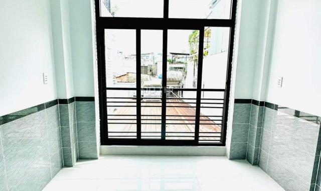 Nhà 3 tấm 2/Bạch Đằng P15, 2,5 tỷ DTSD 45m2, 3PN 2WC