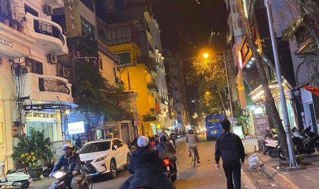 Bán gấp nhà mặt phố Nguyễn Trường Tộ Ba Đình DT 120m2 6T MT 5.2m giá 63tỷ