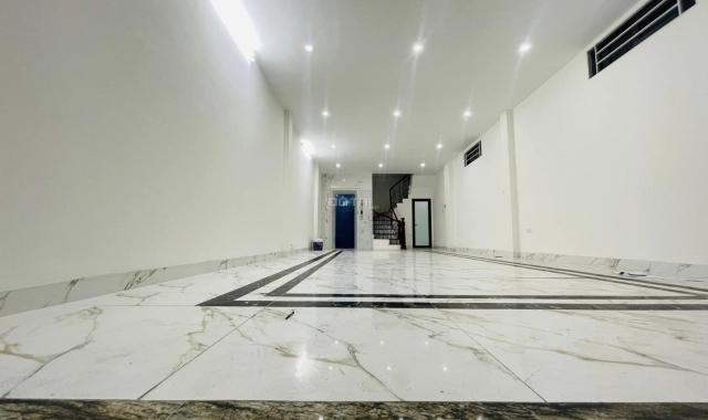 Phân lô kinh doanh thang máy Nguyễn Văn Huyên DT 60m2 8T giá 15. tỷ