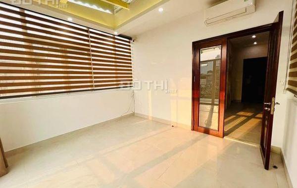 Quá hiếm lô góc mặt Hồ Tây vỉa hè vừa tầm tiền