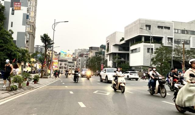 Bán gấp nhà mặt phố Chùa Láng, Đống Đa, cạnh bệnh viện Nhi KD sầm uất. DT 80m2 nở hậu - 2 mặt tiền