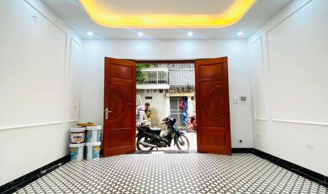 Nhà đẹp 10m ra ô tô phố Hoàng Tăng Bí, Quận Bắc Từ Liêm, 30m2 x 5 tầng, mặt tiền 4.6m 2.85 tỷ