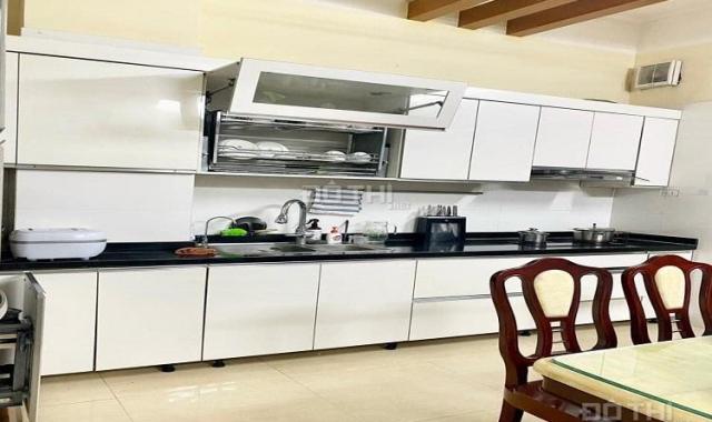 Nhà liền kề mặt phố Hoàng Hoa Thám, Ba Đình 86m2 23.5 tỷ. Khu dân trí cao, ô tô đỗ cửa