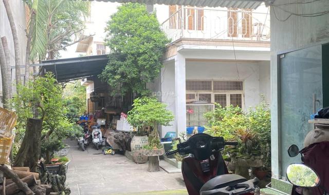 Bán nhà mặt tiền Hiệp Thành, diện tích lớn, Quận 12