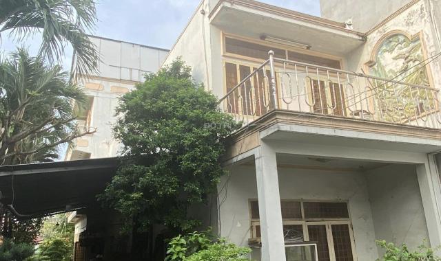 Bán nhà mặt tiền Hiệp Thành, diện tích lớn, Quận 12