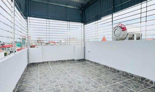Siêu hiếm 1,8 tỷ nhà 33m2 x 4 tầng hộ khẩu Hà Đông ô tô đỗ cổng