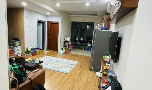 Bán nhanh căn hộ chung cư CT36 Định Công 2 ngủ full nội thất + đồ điện tử, view hồ thoáng mát