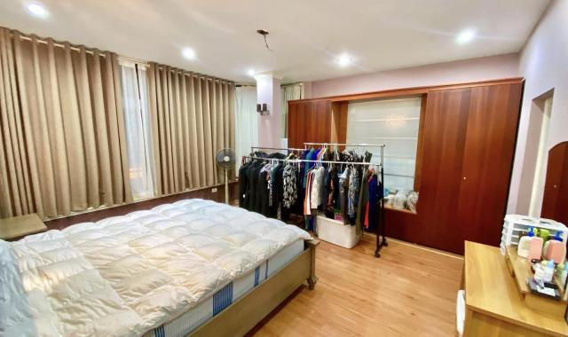 Chủ nhà cần bán nhà Giang Văn Minh Ba Đình thang máy ôtô. DT 110m2, MT 12m, 8 tầng. Giá nhỉnh 40tỷ