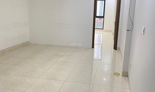 Bán gấp nhà mặt phố Nguyễn Hy Quang, Đống Đa, DT 75m2 8T MT 4m giá 35 tỷ