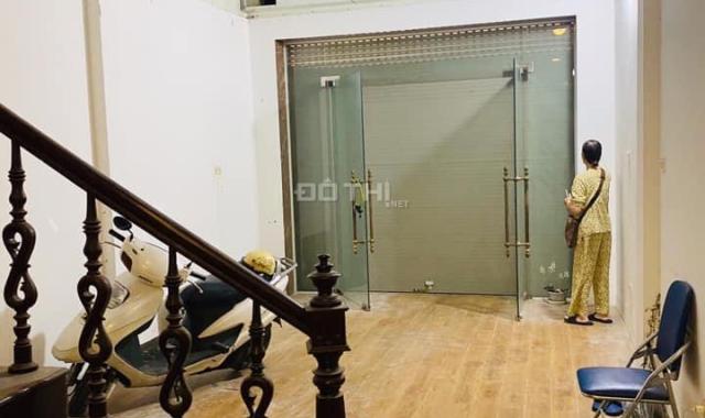 Hạ sốc 82m2 8T mặt phố thang máy Quận Ba Đình 36 tỷ Nguyễn Thiệp