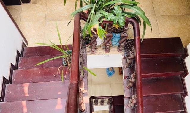 Hạ sốc 82m2 8T mặt phố thang máy Quận Ba Đình 36 tỷ Nguyễn Thiệp