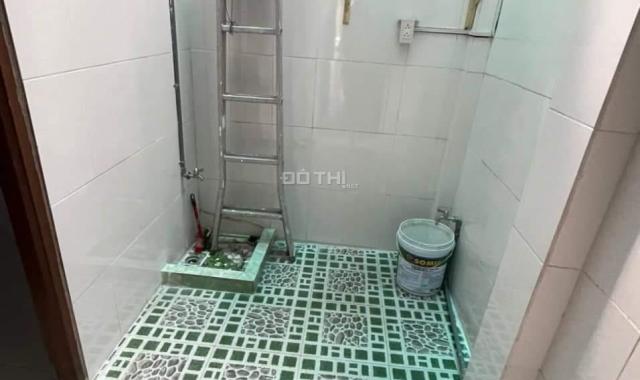 Nhà 2 tầng, hẻmxe hơi quận 7, 4*18m. 5.95 tỷ