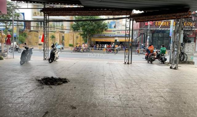 Cho thuê mặt bằng mặt tiền Nguyễn Thị Thập. 17*45m
