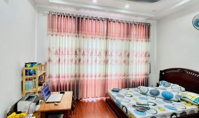 Hẻm thông, hẻm xe hơi, căn góc. Ngay Âu Cơ, Nguyễn Văn Săng, Tân Sơn Nhì. 68 m2x2 tầng. Nhỉnh 5 tỷ