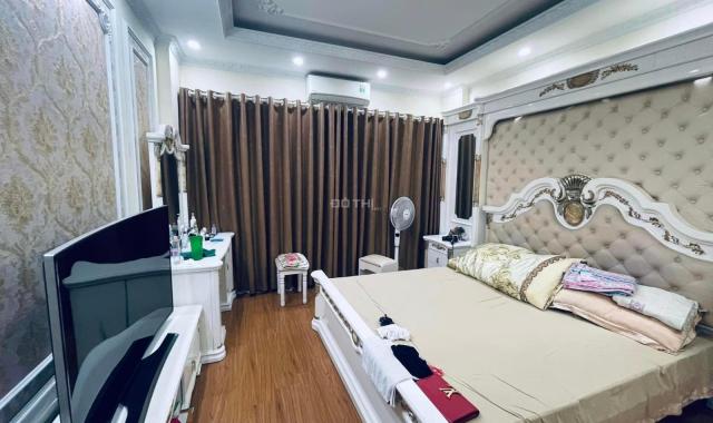 Bán nhà Hoàng Quốc Việt 70m2 phân lô, ô tô tránh, kinh doanh, nhỉnh 11 tỷ