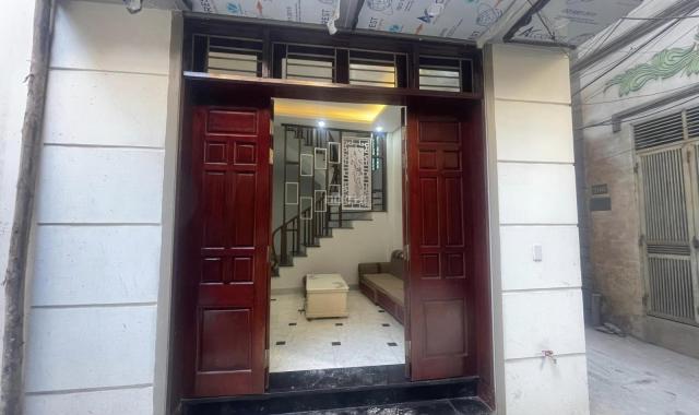 Tập thể tầng 1 kinh doanh cổng trường học nhẹ nhàng 10tr/tháng