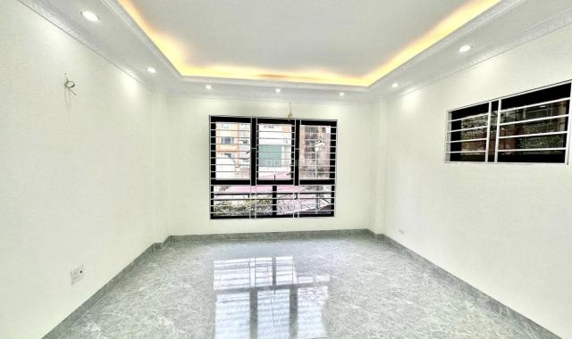 Bán nhà Nam Dư Lĩnh Nam Hoàng Mai ô tôtranhsh vài bước chân, gần chợ, gần trường học