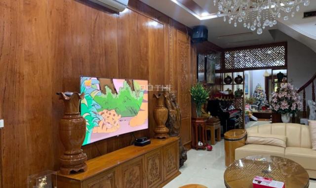 Giá rẻ hơn thị trường tại đường Vĩnh Tuy, KĐT Kim Long - Biệt thự - dt210m2 - giá 17,5 tỷ