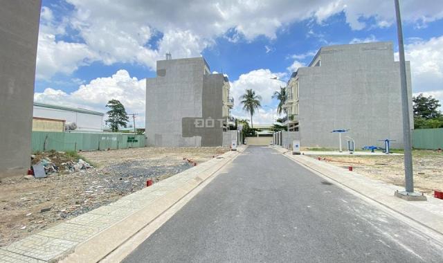 Bán đất đẹp tiềm năng tương lai rất sáng đầu tư hay mua ở để đó sinh lời rất cao sát Vạn Phúc City