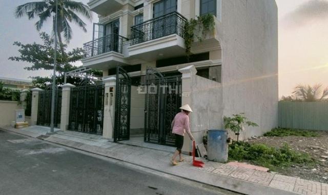 Bán đất đẹp tiềm năng tương lai rất sáng đầu tư hay mua ở để đó sinh lời rất cao sát Vạn Phúc City