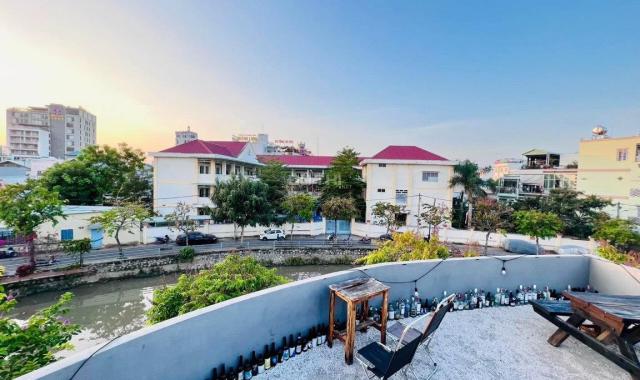 Nhà trệt lầu và sân thượng vị trí đẹp mặt tiền Mạc Thiên Tích, Xuân Khánh, Ninh Kiều, Cần Thơ