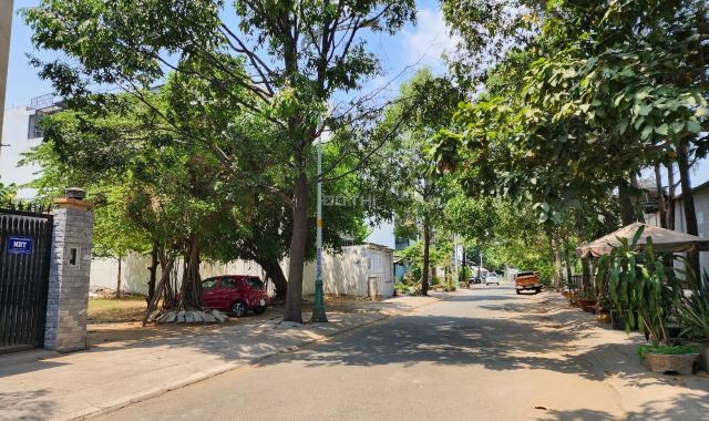 Bán đất 3 nền KDC Đông Thủ Thiêm DT: 6x18m và 6x22m Và 6x20m
