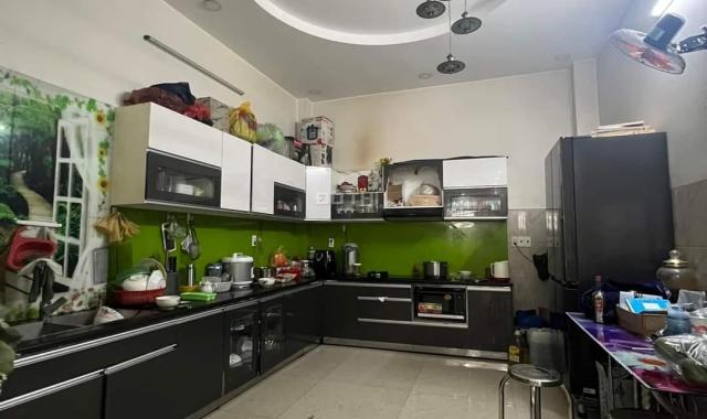 Nhà đẹp, hẻm 18 Bùi Thế Mỹ, gần Ni Sư Huỳnh Liên, 49 m2 x 4 tầng, chỉ nhỉnh 5 tỷ